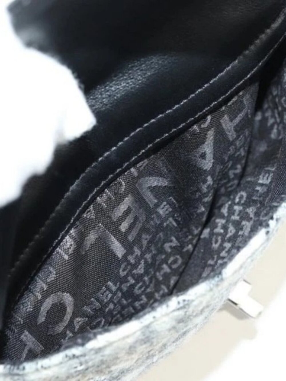 CHANEL Camelia 2.55 Chain Shoulder Bag Wool Tweed White Black CC Auth 181935SM - Picture 13 of 16